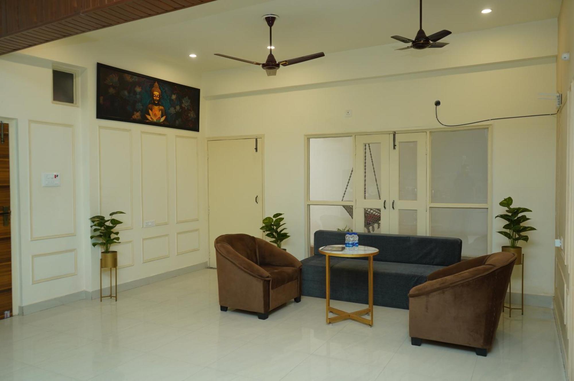 Hotel Golden Lotus Varanasi Exterior foto