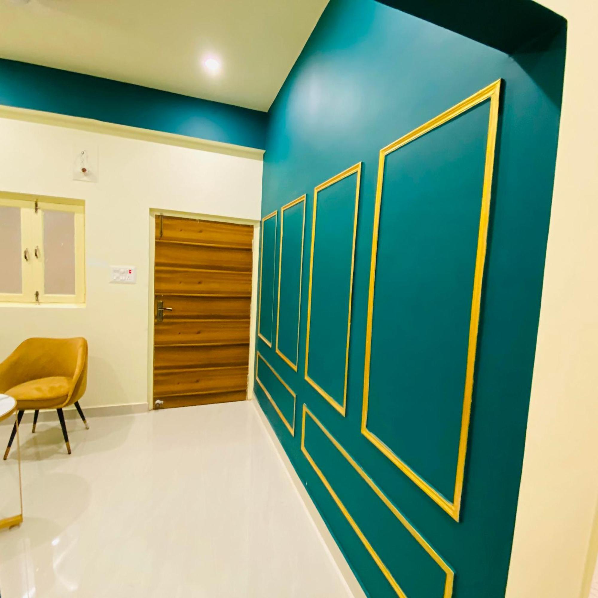 Hotel Golden Lotus Varanasi Exterior foto